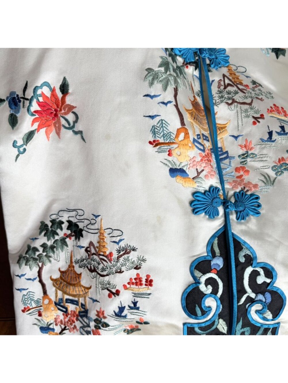 Vintage Chinese Bai Hua Embroidered Silk Jacket Cheongsam Frog Closure Scenic - Picture 10 of 12